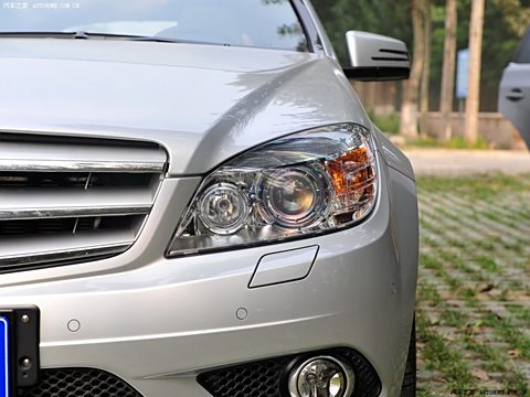 2010 C 300 а