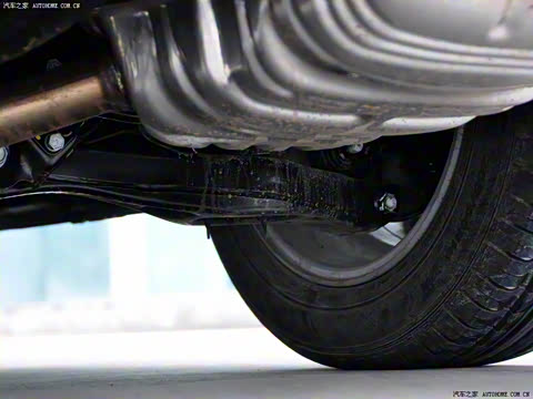 2011�� 2.0L 5���Զ���׼��