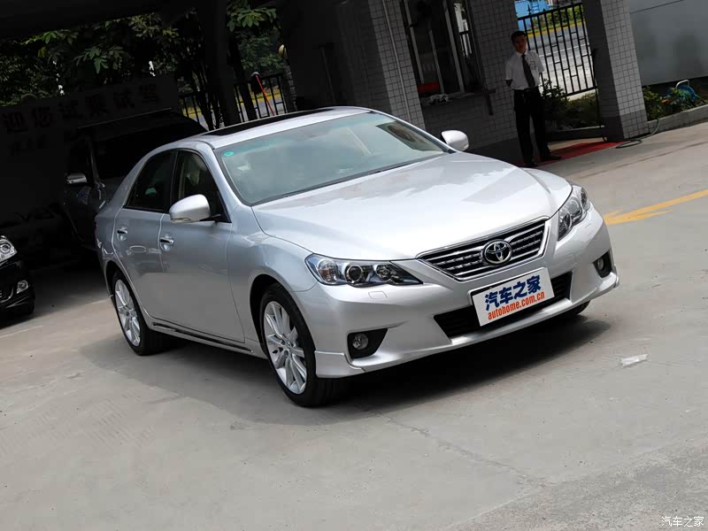 一汽丰田 锐志 2010款 2.5v 风尚菁英版