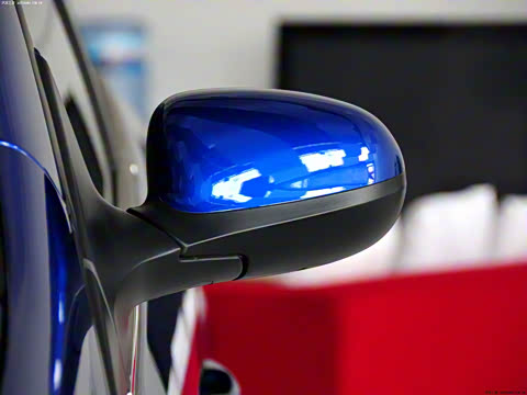 2011�� 1.4T �ֶ��˶��촰��