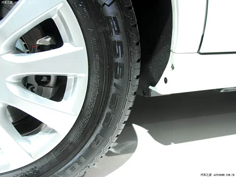 2010�� R 300 L ������