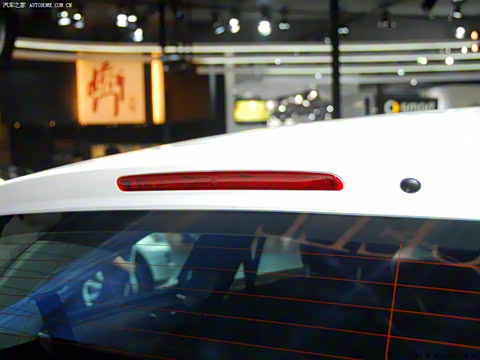 2010�� R 300 L ������