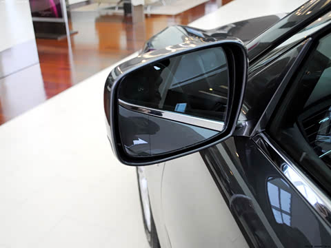 2011�� M25 �ݻ���