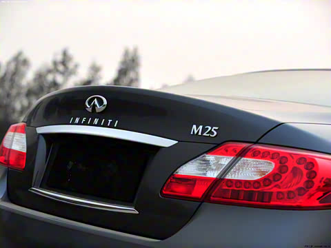 2011�� M25 �ݻ���