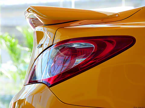 2010�� 2.0T �Զ����Ű�