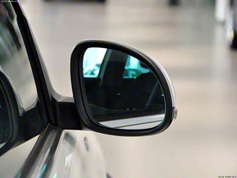 2011�� 2.0TSI R-Line