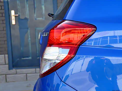 2011�� 1.3L �ֶ����ʰ�