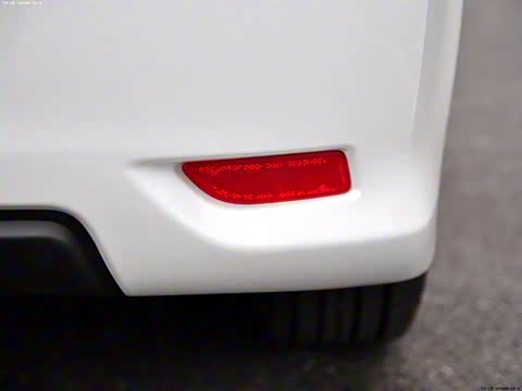 2012�� CT200h F-Sport