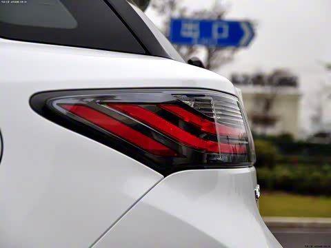 2012�� CT200h F-Sport