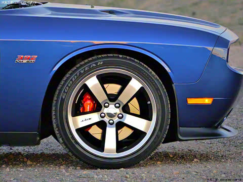 2011�� 6.4L SRT8 392