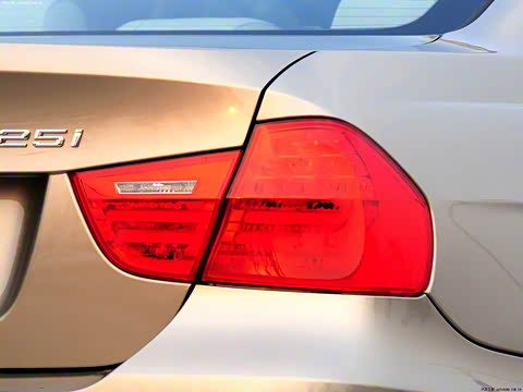 2011�� 325i ������