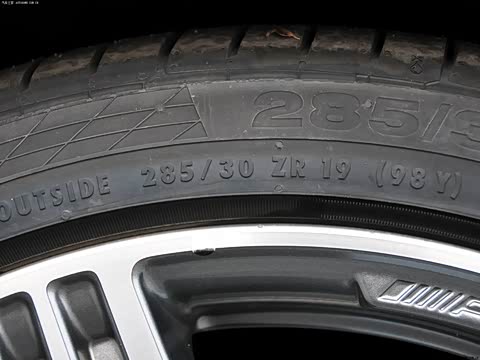 2012�� AMG CLS 63