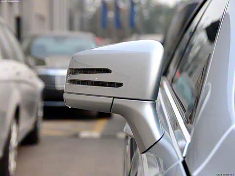 2012�� AMG CLS 63