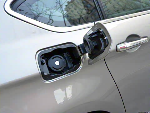 2011�� 2.3L �Զ���Ԧ��