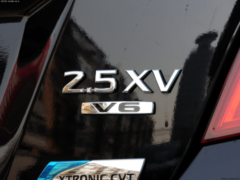 2011  2.5L XVŰ