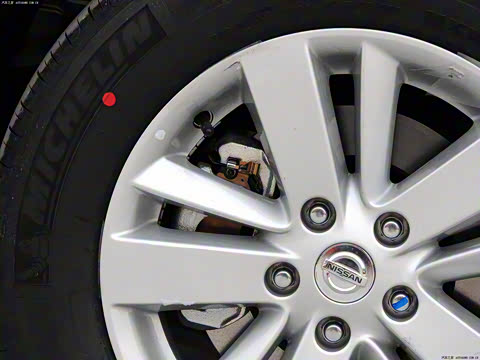 2011�� 2.5L XL-NAVI�����