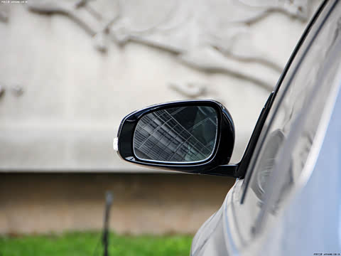 2011�� 2.0L XL���ʰ�