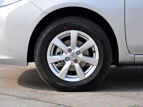 2011�� 1.5XV CVT����