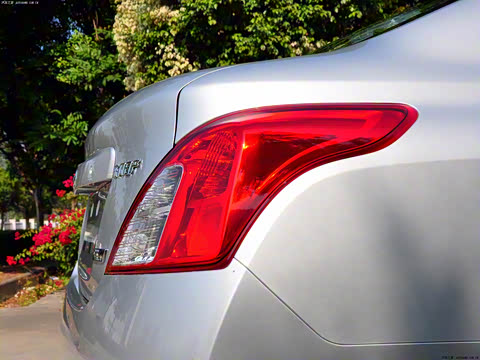 2011�� 1.5XV CVT����