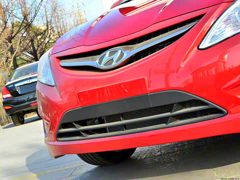 2011�� ���� 1.4L �Զ�������GLS