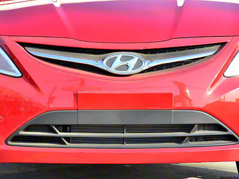 2011�� ���� 1.4L �Զ�������GLS