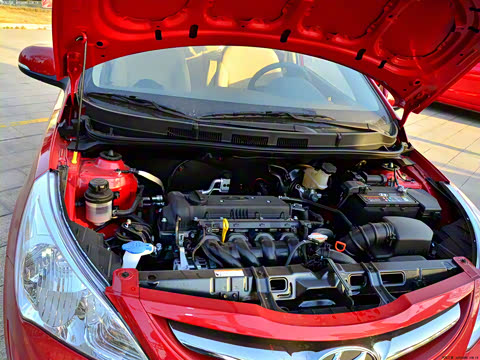 2011�� ���� 1.4L �Զ�������GLS