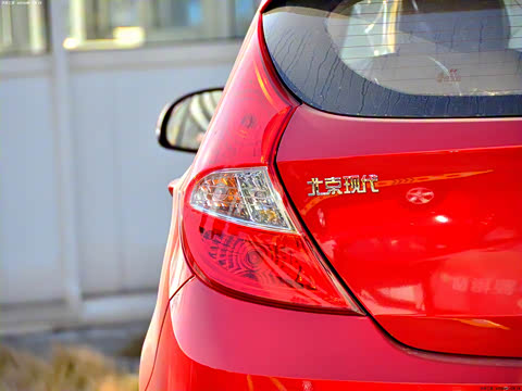 2011�� ���� 1.4L �Զ�������GLS