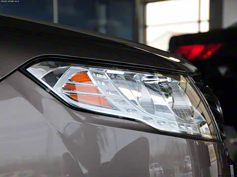 2011�� 2.0L �ֶ���Ӣ��