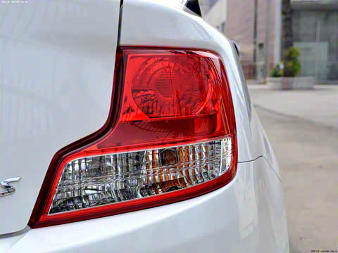 2011�� 2.5L ������