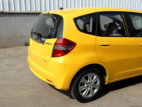 2011�� 1.5L �Զ�������