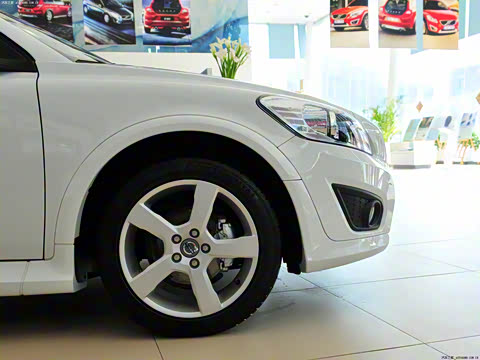 2011�� 2.0 R-Design