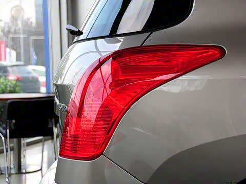 2012�� 1.6T SW ʱ�а�