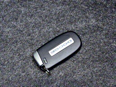 2012�� 6.4L SRT8