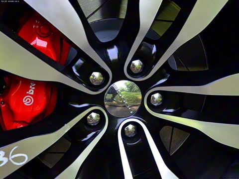 2012�� 6.4L SRT8