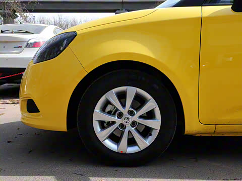 2011�� 1.5L �ֶ���Ӣ��