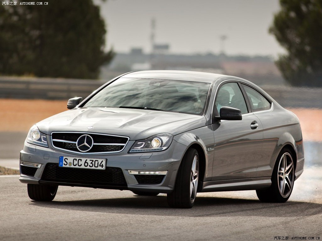 2012款 c63 amg coupe 动感型