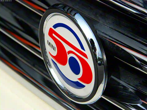 2011�� 1.6L COOPER Hampton