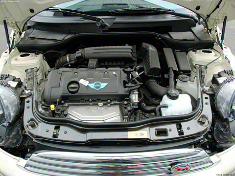 2011�� 1.6L COOPER Hampton