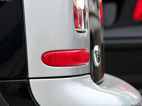 2011�� 1.6L COOPER Hampton