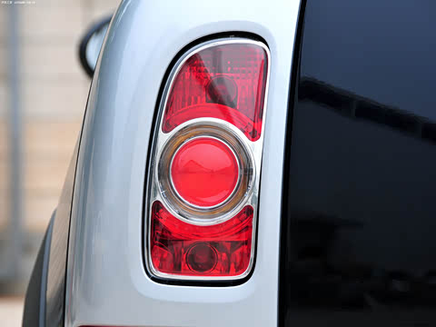 2011�� 1.6L COOPER Hampton